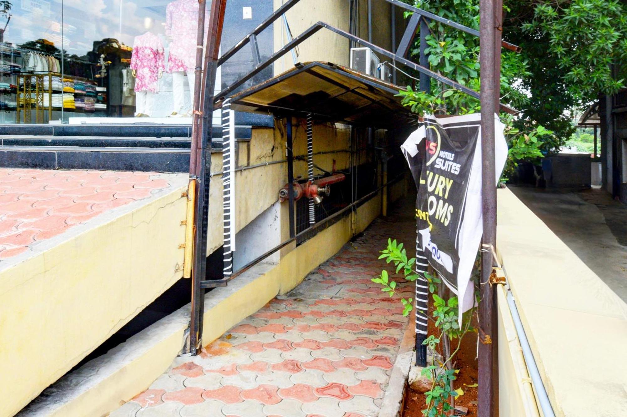 Hotel O Svs Suites Luxury Rooms Trimulgherry Exterior foto